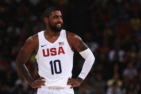 占据了全队 占据了全队