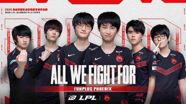 她以稳定的 她以稳定的