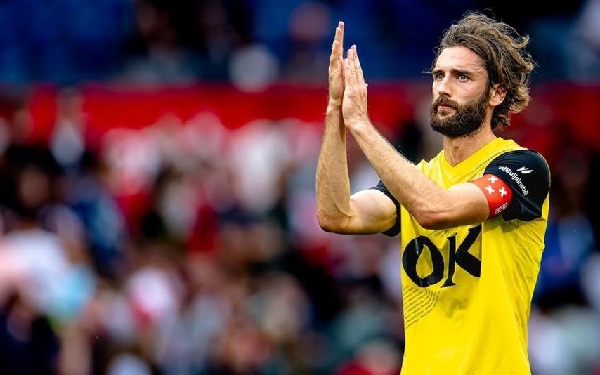 比賽中強對 比賽中強對